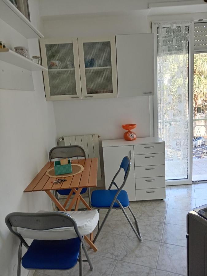 Appartamento Incantevole A Ospedaletti Exterior foto